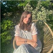 Je souhaite apporter mon aide à des personnes dans le besoin, de niveau primaire, collège